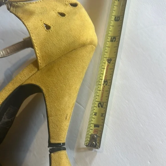 North Elegant Yellow Women's hells w cutout design retro style MCDD1-6 style - Picture 5 of 10